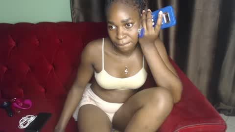 Snapshot of brownebony4 chatting on 23, 2, 2025 Brownie online show from 23, 2, 2025