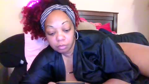 Snapshot of brownroundrenee chatting on 15, 7, 2026 brownroundrenee online show from 15, 7, 2026