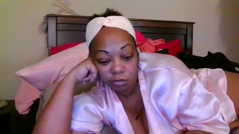 Snapshot of brownroundrenee chatting on 18, 7, 2026 brownroundrenee online show from 18, 7, 2026