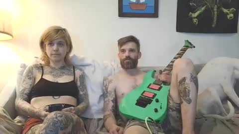 Snapshot of brt37 chatting on 5, 2, 2026 Canadiantryoncouple online show from 5, 2, 2026