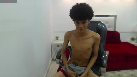 Snapshot of bruce_twink chatting on 19, 2, 2025 B R U C E T W I N K online show from 19, 2, 2025