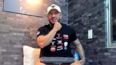 brucedallas online show from 4, 2, 2026