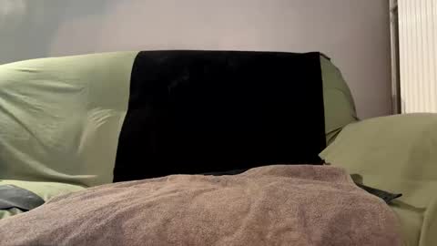 Instagram  bruce88x online show from 21, 9, 2025