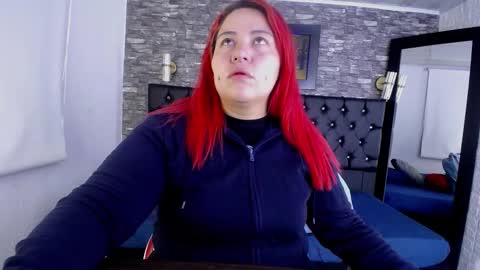 Bruja SCarlata online show from 26, 2, 2025