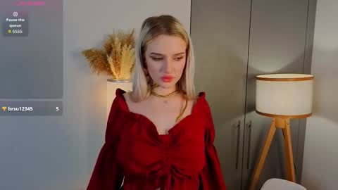 Snapshot of brunaalcorn chatting on 19, 12, 2025 Doris online show from 19, 12, 2025