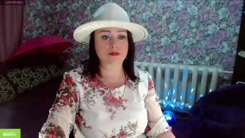 Snapshot of brunette7786 chatting on 27, 5, 2026 Julia online show from 27, 5, 2026
