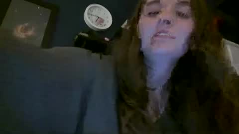 Snapshot of brunettebaby040 chatting on 13, 10, 2025 brunettebaby040 online show from 13, 10, 2025