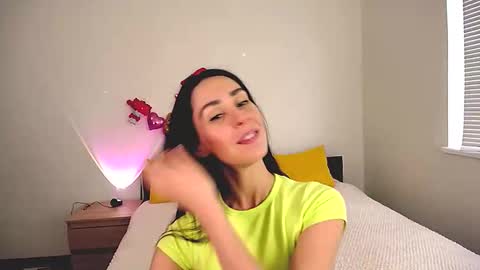 Snapshot of brunettgirl_ chatting on 4, 11, 2025 Ellis online show from 4, 11, 2025