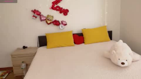 Snapshot of brunettgirl_ chatting on 16, 11, 2025 Ellis online show from 16, 11, 2025