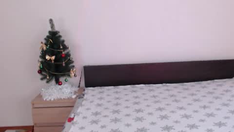 Snapshot of brunettgirl_ chatting on 23, 12, 2025 Ellis online show from 23, 12, 2025