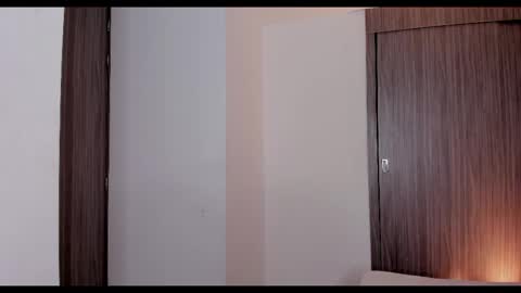     online show from 6, 10, 2025