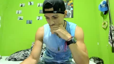Snapshot of brunocuttie94 chatting on 8, 6, 2026 Join my fan club here 150 tokens a month online show from 8, 6, 2026