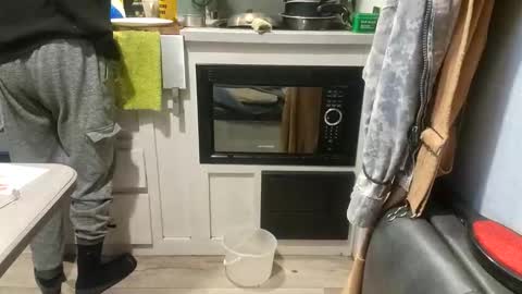 Steve... aka SkinnieDippin aka TimberTramp online show from 1, 4, 2026