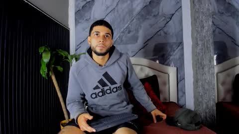 Snapshot of bry_dalton chatting on 14, 11, 2025 Bry Dalton online show from 14, 11, 2025