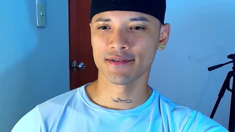 Snapshot of bryan_boy_ chatting on 8, 10, 2025 bryan online show from 8, 10, 2025