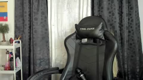 Snapshot of brytany05 chatting on 22, 7, 2026 hot online show from 22, 7, 2026