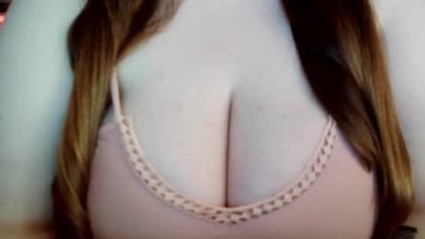 Snapshot of bubble_bambam chatting on 13, 10, 2025 Nancy 3 online show from 13, 10, 2025