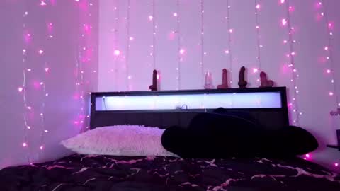 Queen Lola XXX online show from 27, 7, 2026