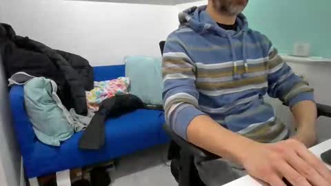 Snapshot of bubblebumdave chatting on 4, 2, 2025 Bubblebum online show from 4, 2, 2025