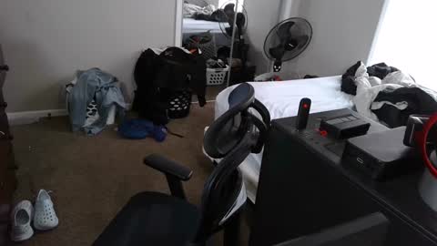 BubblebuttBdn online show from 21, 9, 2025