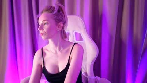 Snapshot of bubbling_crush chatting on 10, 3, 2025 bubbling_crush online show from 10, 3, 2025