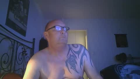 Snapshot of buelllll chatting on 18, 10, 2025 buelllll online show from 18, 10, 2025