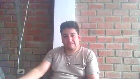 Snapshot of builtfpleasure chatting on 7, 11, 2025 builtfpleasure online show from 7, 11, 2025