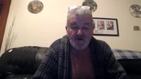 bulgeman62 online show from 9, 2, 2026