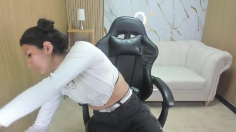 Snapshot of bulma_blue_tf chatting on 17, 12, 2025 bulma_blue_tf online show from 17, 12, 2025