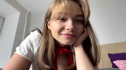 Snapshot of bunny_bonny chatting on 2, 2, 2025 Alice online show from 2, 2, 2025