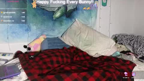 Snapshot of bunnycheekz chatting on 10, 1, 2025 Tokki  bunny  online show from 10, 1, 2025