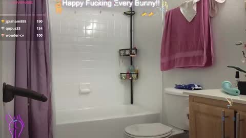 Snapshot of bunnycheekz chatting on 11, 1, 2025 Tokki  bunny  online show from 11, 1, 2025