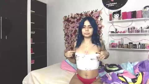 bunnylove_07 online show from 5, 2, 2026