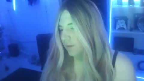 bunnyslutt online show from 7, 4, 2026