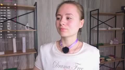 Lizy online show from 17, 4, 2026