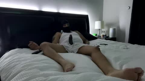 Snapshot of bunz627 chatting on 11, 2, 2025 Iam King online show from 11, 2, 2025