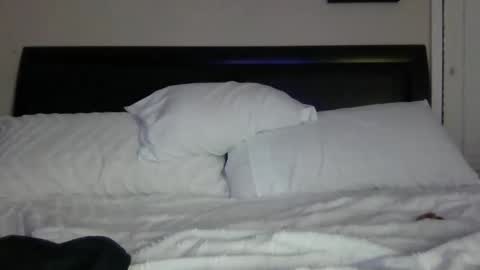 Snapshot of bunz627 chatting on 9, 11, 2025 Iam King online show from 9, 11, 2025