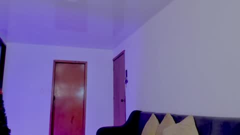 Im Val Welcome to my room My instagram Bubble cosmic online show from 21, 12, 2024