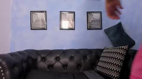 BURBUJA  online show from 11, 9, 2025