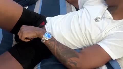 Snapshot of burgerboy06 chatting on 19, 2, 2025 burgerboy06 online show from 19, 2, 2025