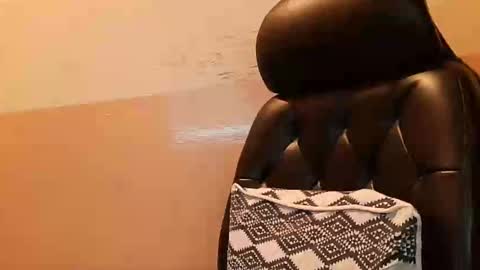 Snapshot of burlymonster chatting on 10, 1, 2025 Hairy Arabian online show from 10, 1, 2025