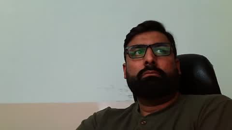 Snapshot of burlymonster chatting on 3, 2, 2025 Hairy Arabian online show from 3, 2, 2025