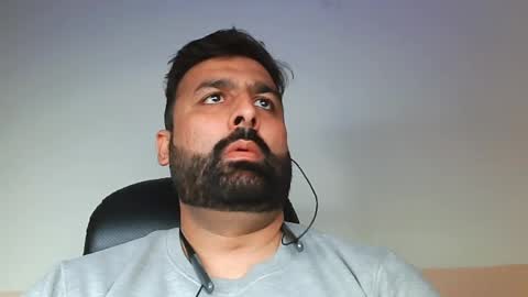 Snapshot of burlymonster chatting on 26, 2, 2025 Hairy Arabian online show from 26, 2, 2025