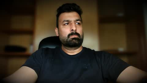 Snapshot of burlymonster chatting on 5, 10, 2025 Hairy Arabian online show from 5, 10, 2025