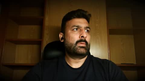 Snapshot of burlymonster chatting on 13, 10, 2025 Hairy Arabian online show from 13, 10, 2025