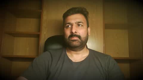 Snapshot of burlymonster chatting on 21, 10, 2025 Hairy Arabian online show from 21, 10, 2025