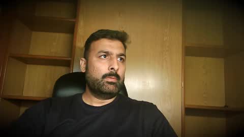 Snapshot of burlymonster chatting on 5, 11, 2025 Hairy Arabian online show from 5, 11, 2025