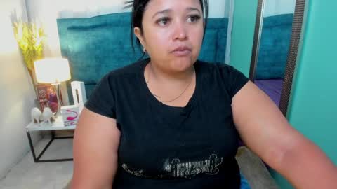 busty juicy online show from 28, 1, 2025