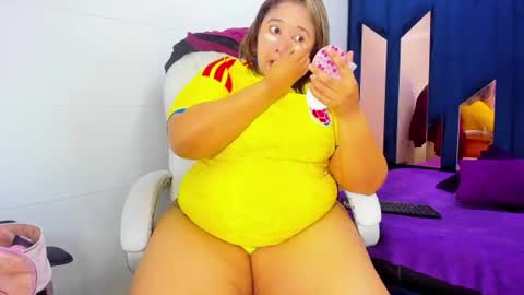 busty juicyy online show from 27, 6, 2026