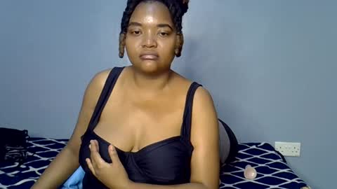 busty kenzi online show from 21, 7, 2026